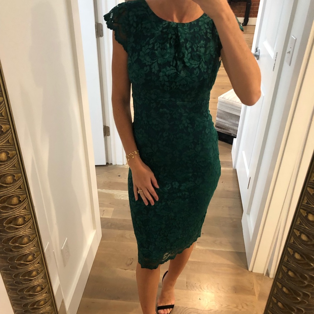 Green lace cocktail dress (XS)